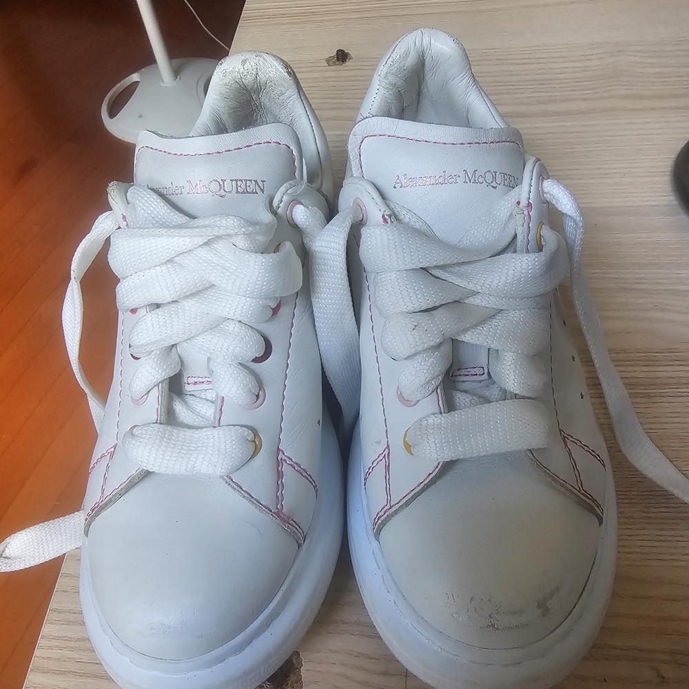 Alexander McQueen Kids White and Pink Sneakers